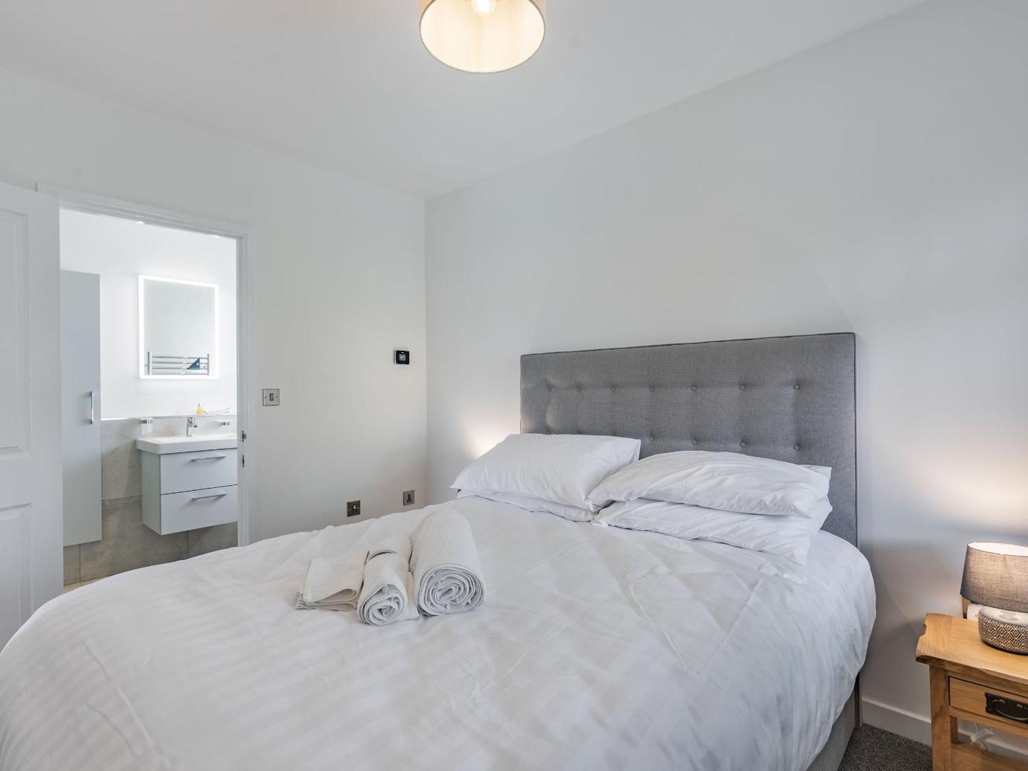 - Uk34126 Holiday home