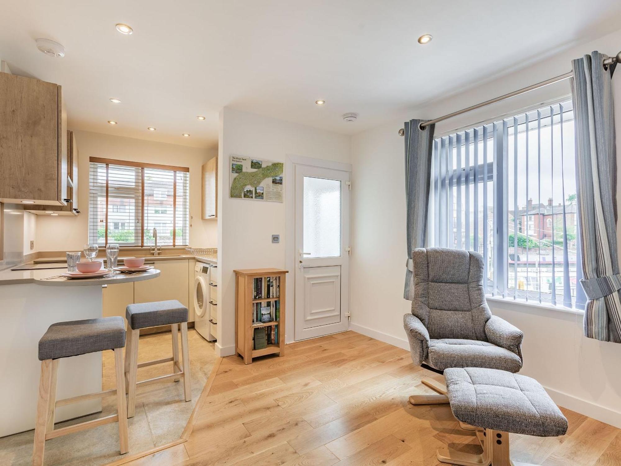 - Uk34126 Holiday home